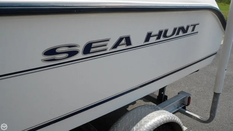 Slide: The Image of Sea Hunt Triton 186 2005 - 9