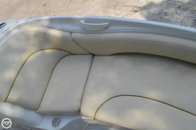 Slide: The Image of Sea Ray Sundeck 240 2002 - 10