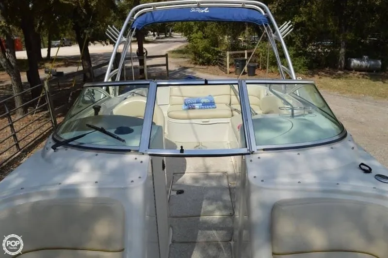 Slide: The Image of Sea Ray Sundeck 240 2002 - 11