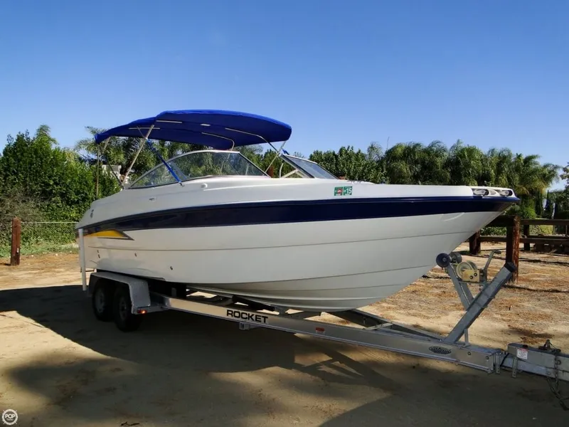Slide: The Image of Bayliner 249 SunDeck 2004 - 1