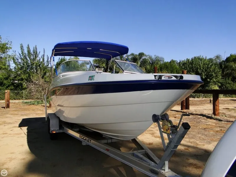 Slide: The Image of Bayliner 249 SunDeck 2004 - 2