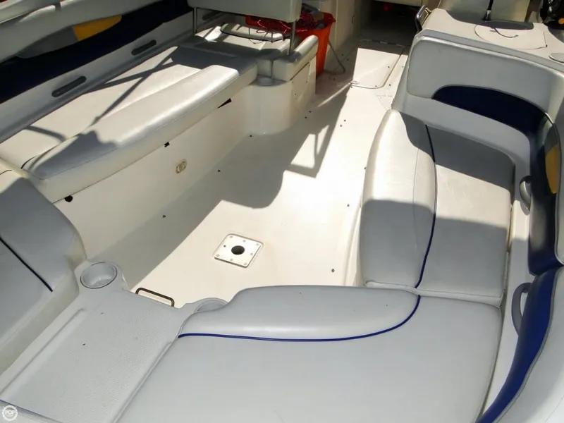 Slide: The Image of Bayliner 249 SunDeck 2004 - 5