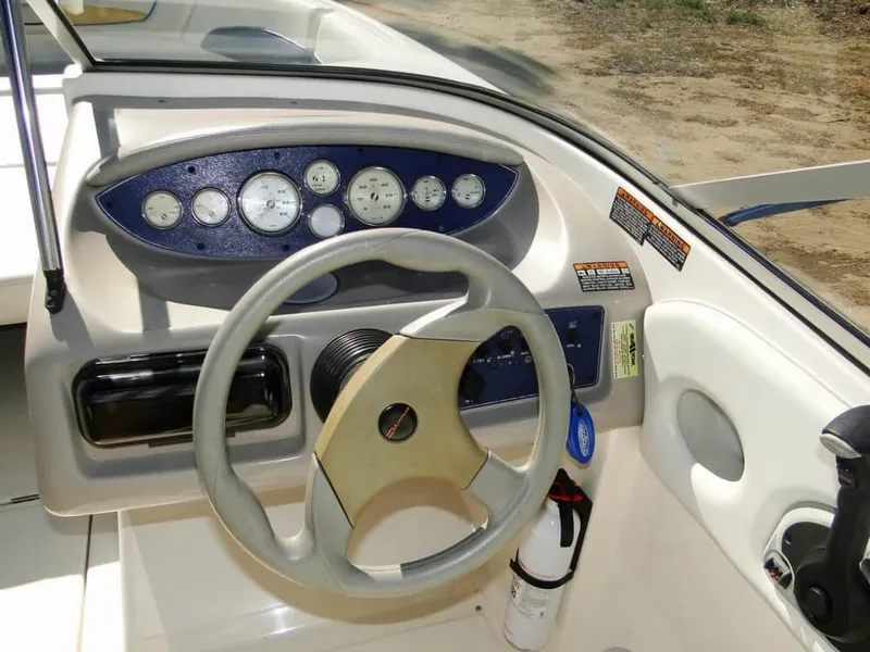 Slide: The Image of Bayliner 249 SunDeck 2004 - 9