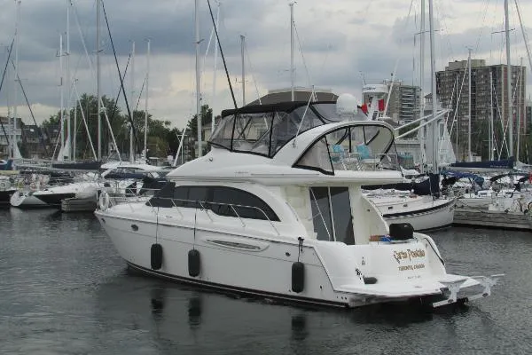 Slide: The Image of Meridian 411 Sedan 2006 - 4