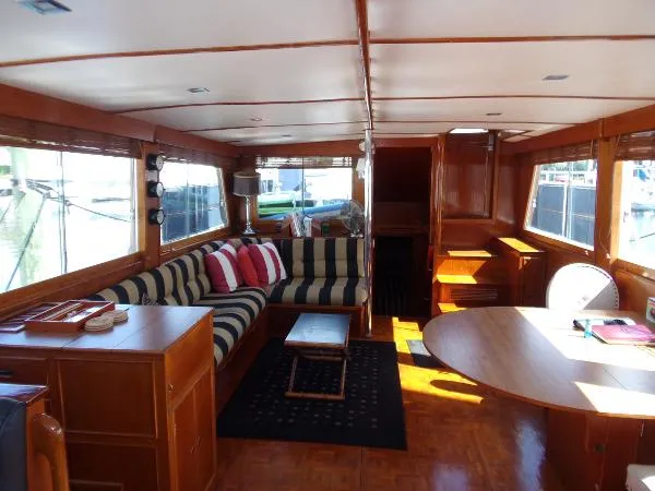 Slide: The Image of Grand Banks MOTORYACHT 1984 - 11