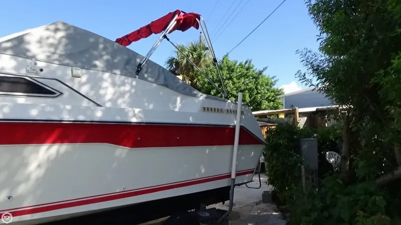 Slide: The Image of Sea Ray 220 Sundancer 1990 - 2