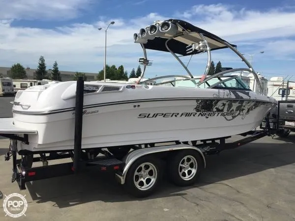 Slide: The Image of Correct Craft 230 Super Air Nautique - Team Edition 2008 - 3