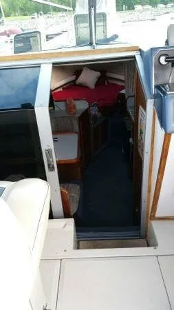 Slide: The Image of Sea Ray 300 Weekender 1988 - 5