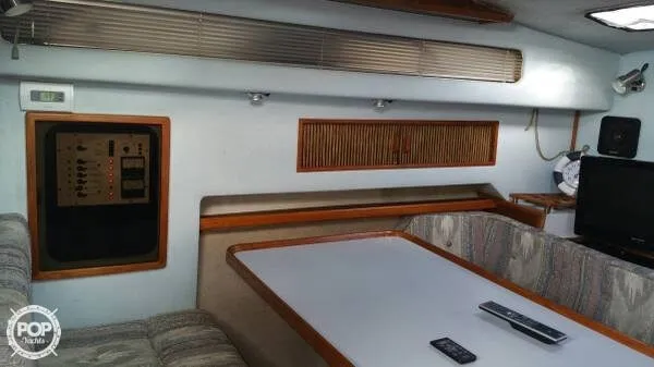 Slide: The Image of Sea Ray 300 Weekender 1988 - 6