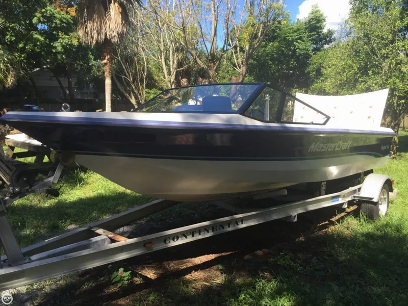 Slide: The Image of Mastercraft Barefoot 200 1994 - 3