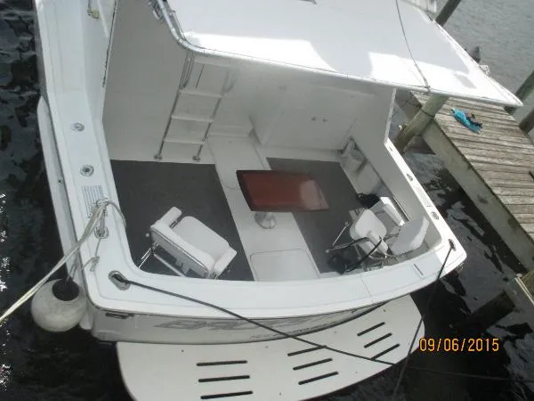 Slide: The Image of Hatteras 43 Convertible 1979 - 4