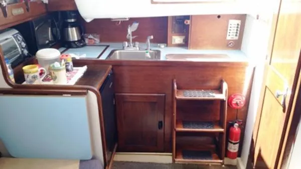 Slide: The Image of O'Day Aft Cabin 1977 - 6