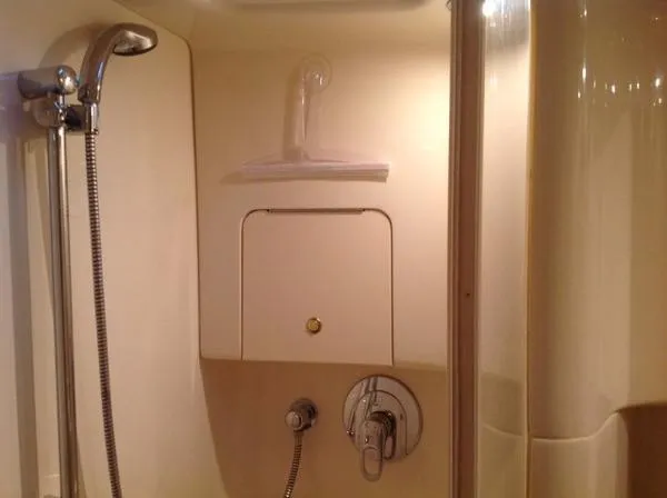 Slide: The Image of Sea Ray 380 Sundancer 2001 - 8