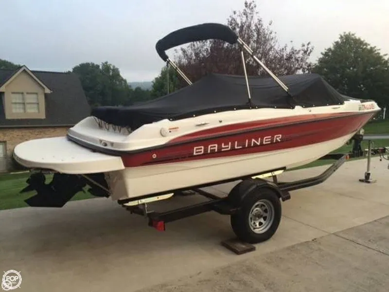 Slide: The Image of Bayliner 185 Bowrider 2011 - 1