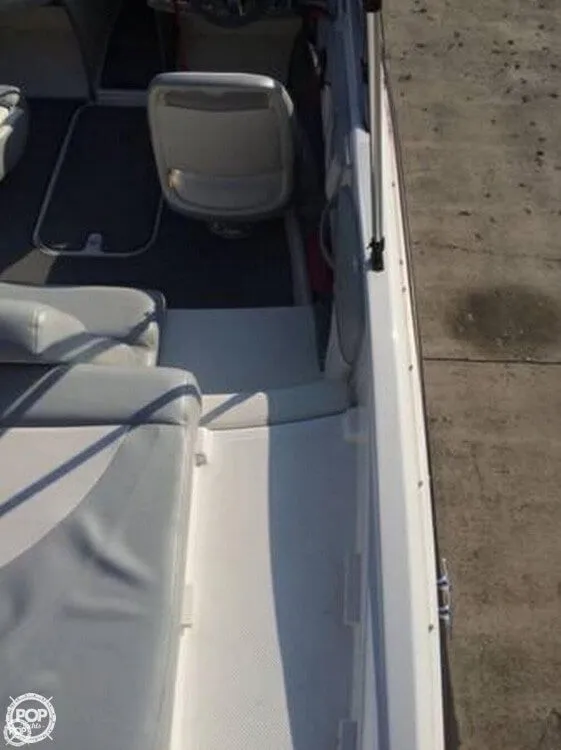 Slide: The Image of Bayliner 185 Bowrider 2011 - 7