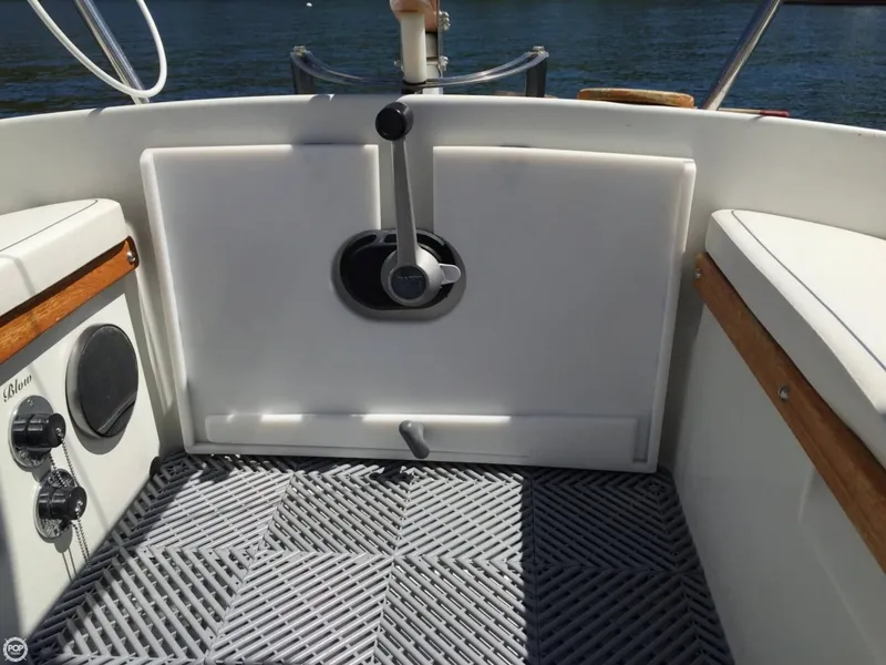 Slide: The Image of Beneteau First 26 1986 - 1