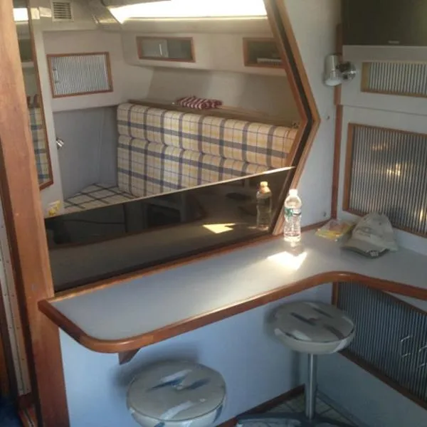 Slide: The Image of Sea Ray Express Cruiser 1988 - 1