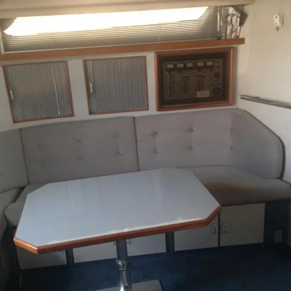 Slide: The Image of Sea Ray Express Cruiser 1988 - 2