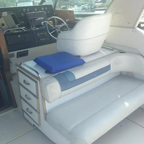 Slide: The Image of Sea Ray Express Cruiser 1988 - 6
