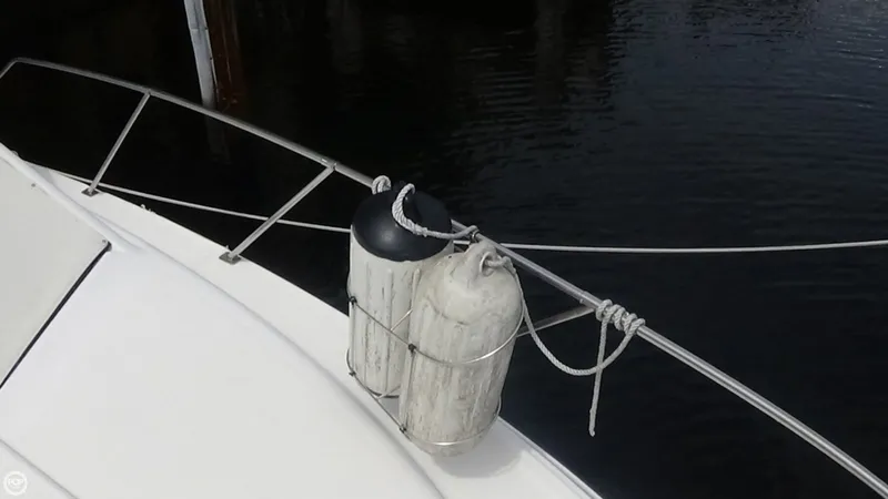 Slide: The Image of Bayliner Ciera 2858 Express CB 1998 - 11