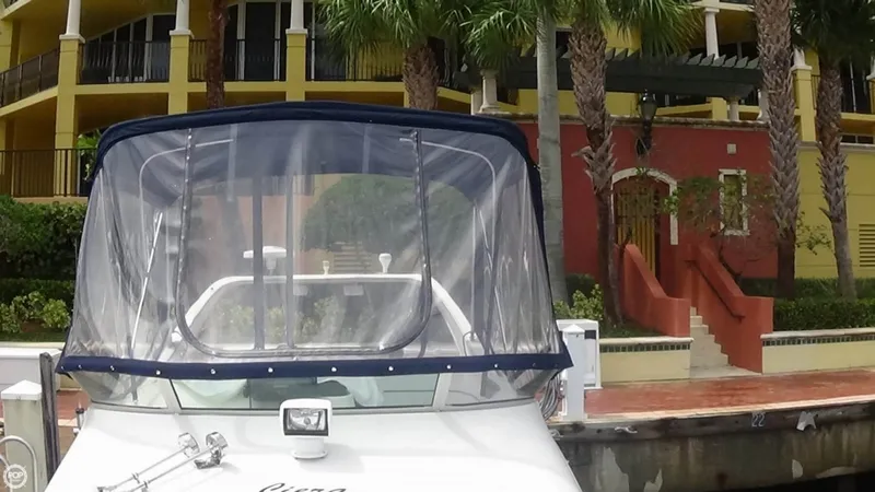 Slide: The Image of Bayliner Ciera 2858 Express CB 1998 - 4