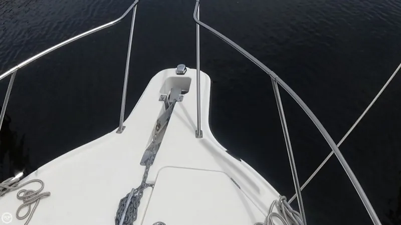Slide: The Image of Bayliner Ciera 2858 Express CB 1998 - 9
