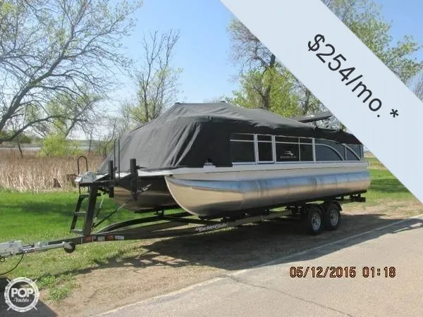 Slide: The Image of Bennington 21 SLX 2014 - 1