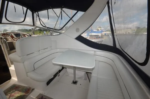 Slide: The Image of Bayliner 3055 Ciera 1999 - 6