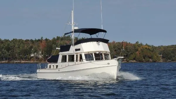 Slide: The Image of Grand Banks 42 Classic 1995 - 1