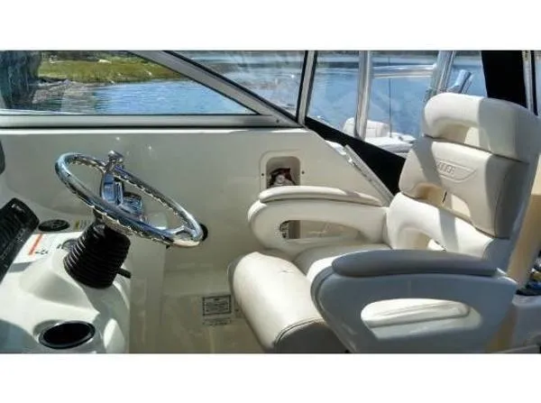 Slide: The Image of Boston Whaler 305 Conquest 2008 - 6