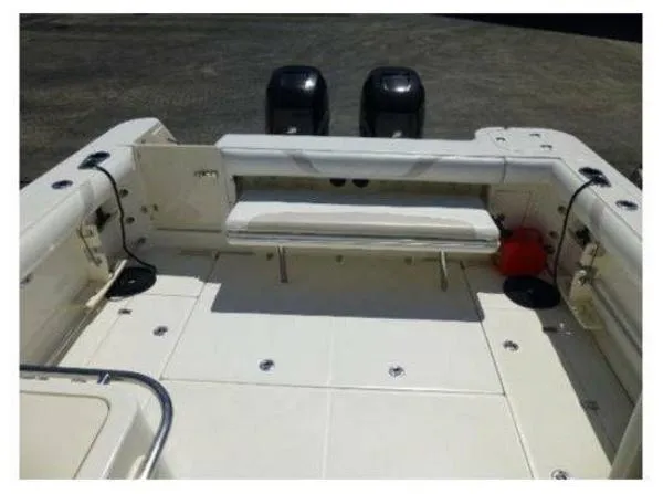 Slide: The Image of Boston Whaler 305 Conquest 2008 - 9