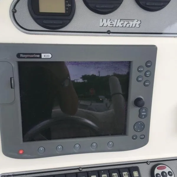 Slide: The Image of Wellcraft 35 Scarab Sport 2007 - 4