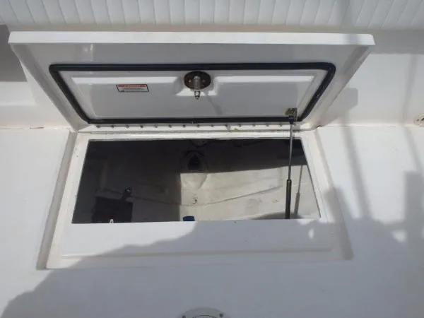 Slide: The Image of Regulator Marine 32 FS 2015 Evinrude G2's 2006 - 10