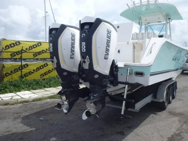 Slide: The Image of Regulator Marine 32 FS 2015 Evinrude G2's 2006 - 4