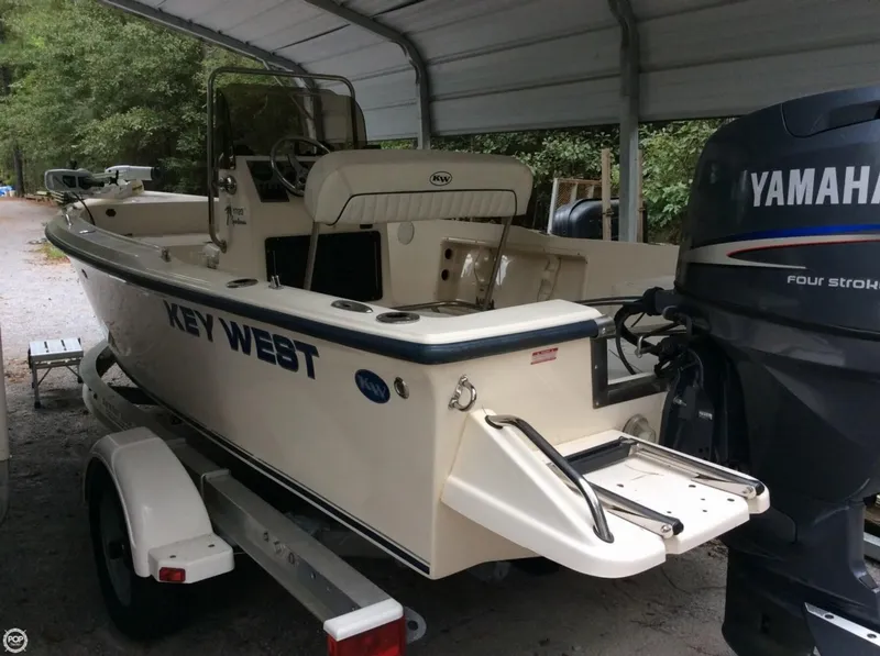 Slide: The Image of Key West 1720 Sportsman 2007 - 5