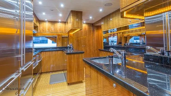 Slide: The Image of Hargrave 101 Motor Yacht 2010 - 11