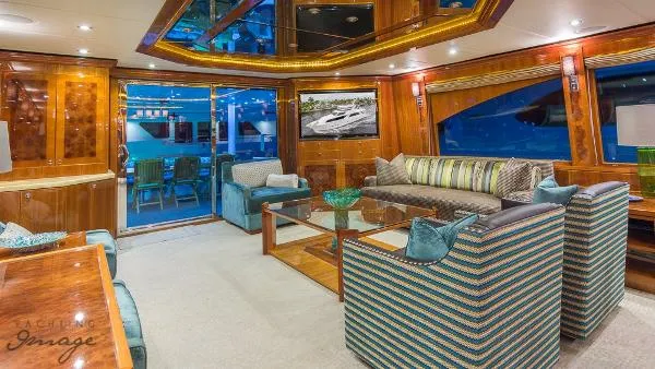 Slide: The Image of Hargrave 101 Motor Yacht 2010 - 7