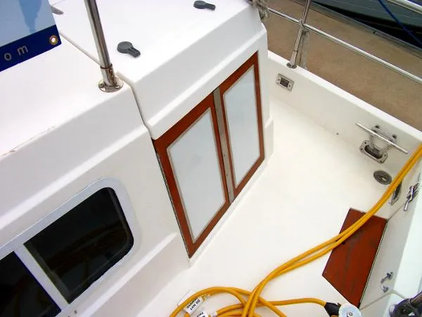Slide: The Image of Sabreline 36 AFT CABIN 1999 - 10