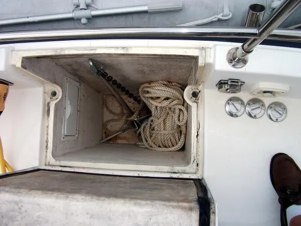 Slide: The Image of Sabreline 36 AFT CABIN 1999 - 11