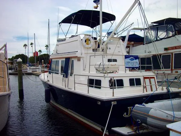 Slide: The Image of Sabreline 36 AFT CABIN 1999 - 3