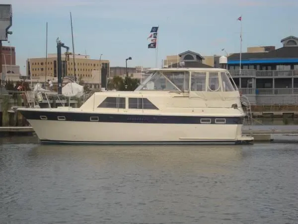 Slide: The Image of Hatteras Tri-Cabin Motor Yacht 1968 - 0