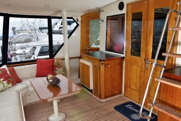 Slide: The Image of Hatteras Yacht Fisherman 1978 - 7