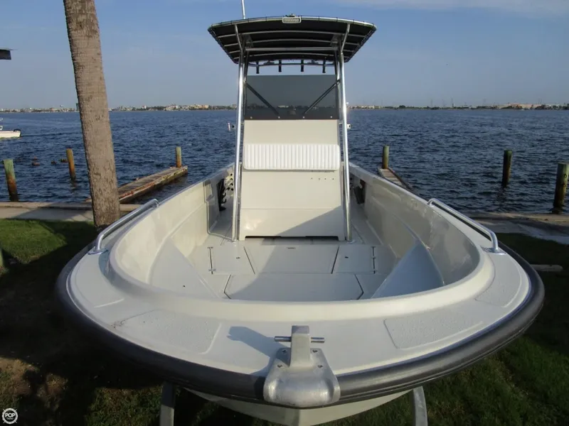 Slide: The Image of Boston Whaler Outrage 25 1984 - 3