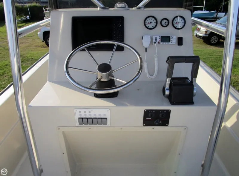 Slide: The Image of Boston Whaler Outrage 25 1984 - 8