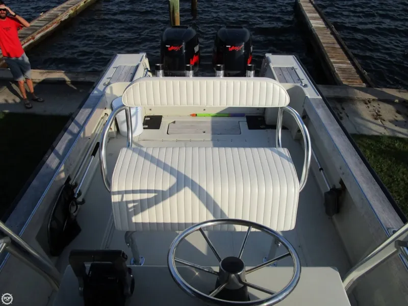 Slide: The Image of Boston Whaler Outrage 25 1984 - 9