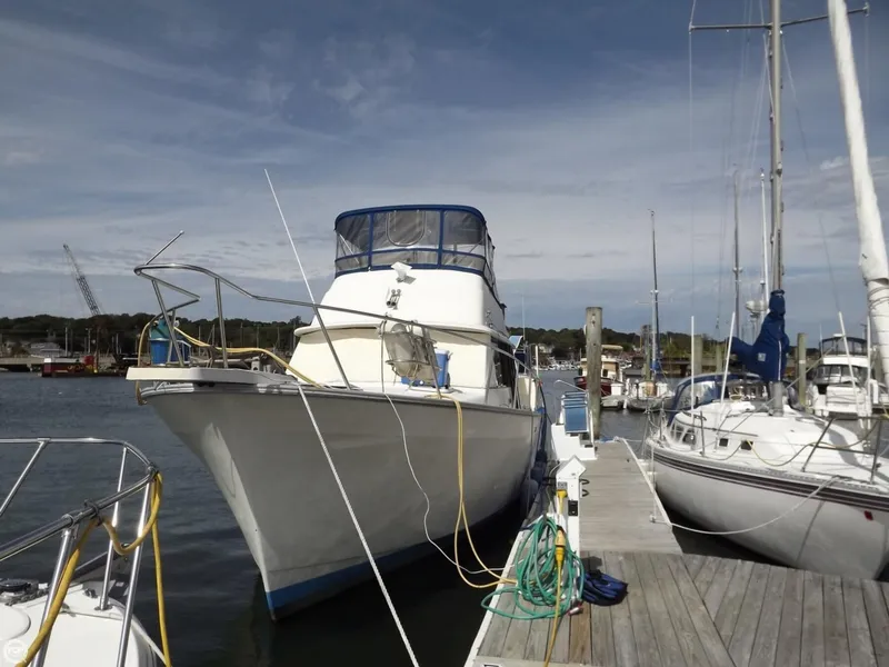 Slide: The Image of Mainship 40 Nantucket Double Cabin 1985 - 1