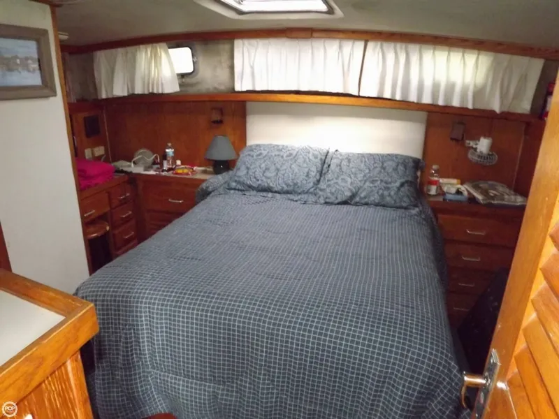 Slide: The Image of Mainship 40 Nantucket Double Cabin 1985 - 9