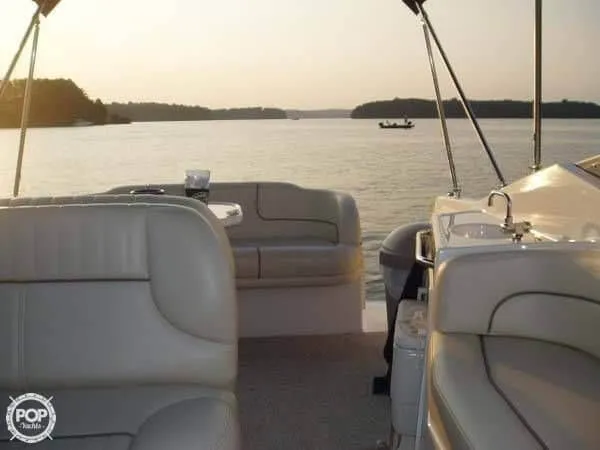 Slide: The Image of Chaparral 240 Signature 2005 - 2