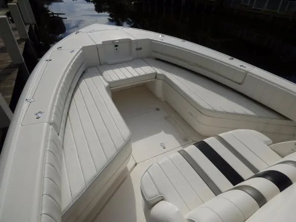 Slide: The Image of Intrepid 300 Center Console 2009 - 6