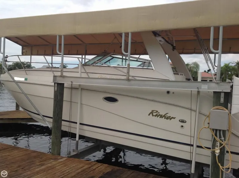 Slide: The Image of Rinker Fiesta Vee 310 2000 - 1
